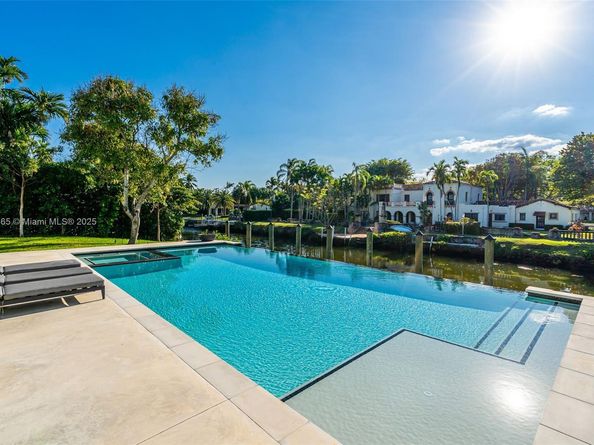 4424 Granada Blvd, Coral Gables FL 33146