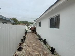 2126 NW 47th Ter, Miami FL 33142