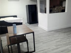 2126 NW 47th Ter, Miami FL 33142