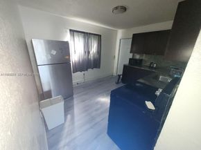 2126 NW 47th Ter, Miami FL 33142