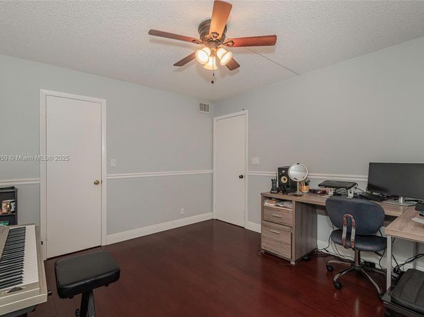 8010 Hampton Blvd 304, North Lauderdale FL 33068