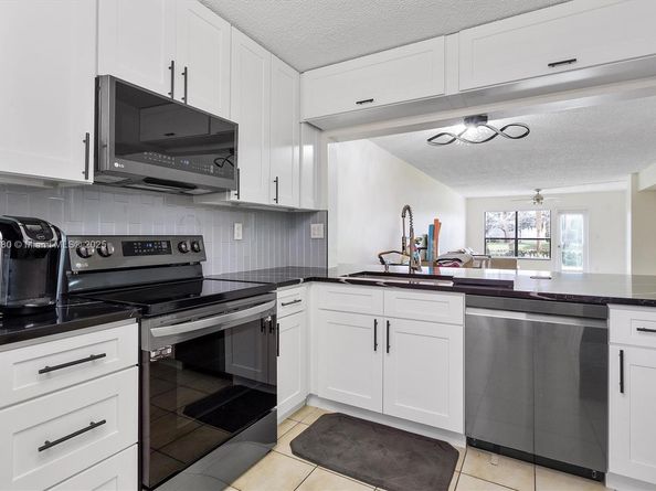 3050 NW 42nd Ave C104, Coconut Creek FL 33066