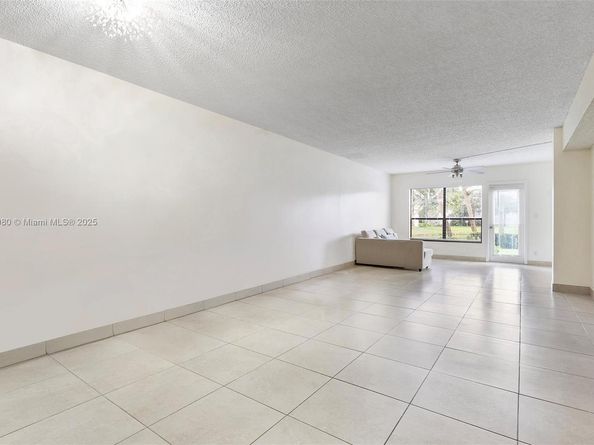 3050 NW 42nd Ave C104, Coconut Creek FL 33066