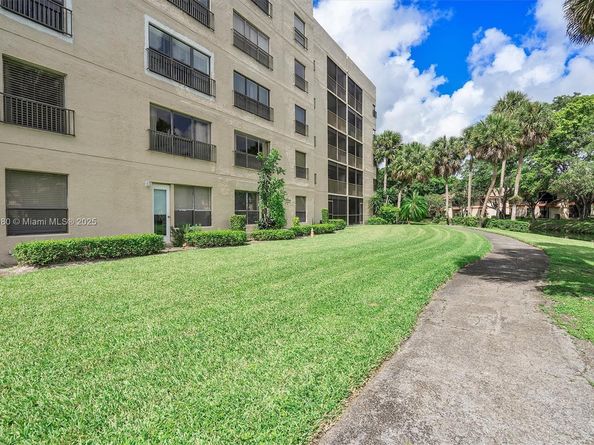 3050 NW 42nd Ave C104, Coconut Creek FL 33066