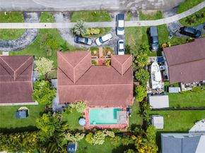 9264 SW 21st Ter, Miami FL 33165
