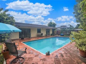 9264 SW 21st Ter, Miami FL 33165