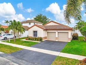 1975 NW 191st Ave, Pembroke Pines FL 33029