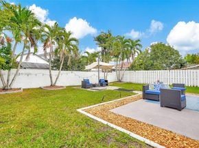 1975 NW 191st Ave, Pembroke Pines FL 33029
