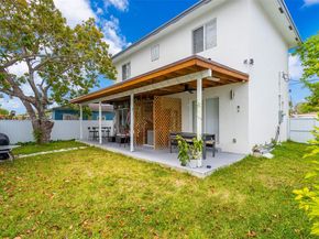 1426 NW 74th St, Miami FL 33147