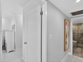 1985 S Ocean Dr 22H, Hallandale Beach FL 33009