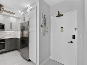 1985 S Ocean Dr 22H, Hallandale Beach FL 33009
