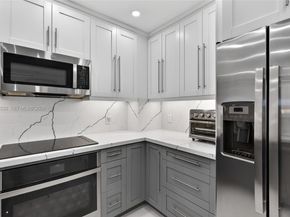 1985 S Ocean Dr 22H, Hallandale Beach FL 33009