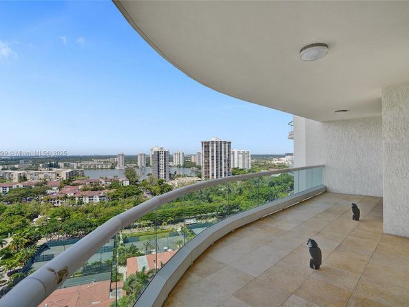 6000 Island Blvd. 1802, Aventura FL 33160