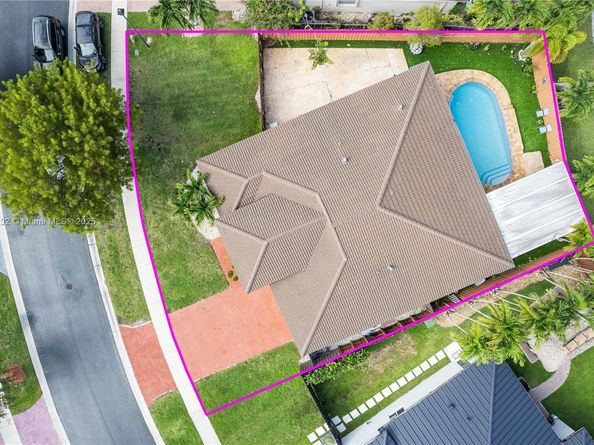 2103 NE 39th Ter, Homestead FL 33033