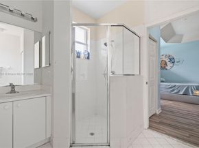 2103 NE 39th Ter, Homestead FL 33033