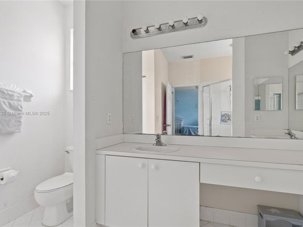 2103 NE 39th Ter, Homestead FL 33033