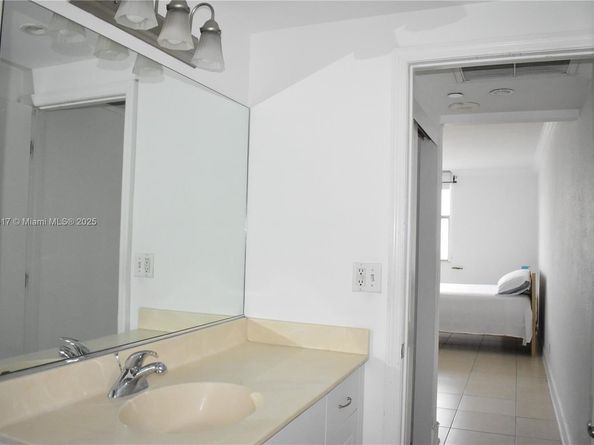 401 N 69th St 1003, Miami Beach FL 33141