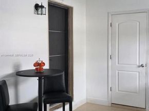 2531 Whale Harbor Ln, Fort Lauderdale FL 33312