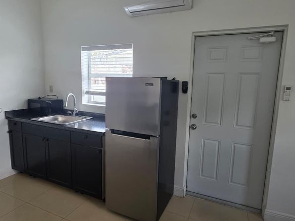 2531 Whale Harbor Ln, Fort Lauderdale FL 33312