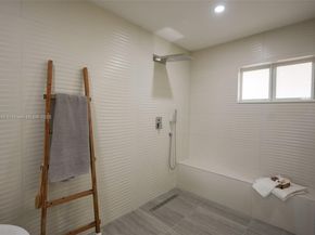 19450 SW 125th Ave, Miami FL 33177