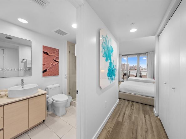 2602 E Hallandale Beach Blvd R703, Hallandale Beach FL 33009