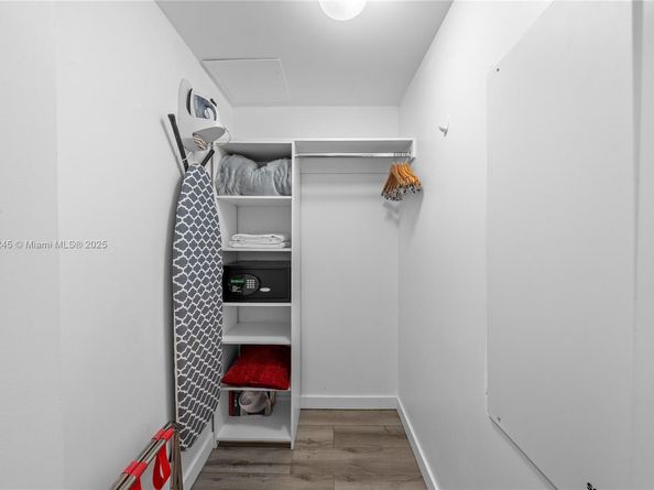 2602 E Hallandale Beach Blvd R703, Hallandale Beach FL 33009