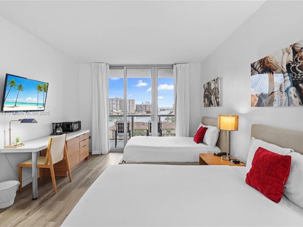 2602 E Hallandale Beach Blvd R703, Hallandale Beach FL 33009