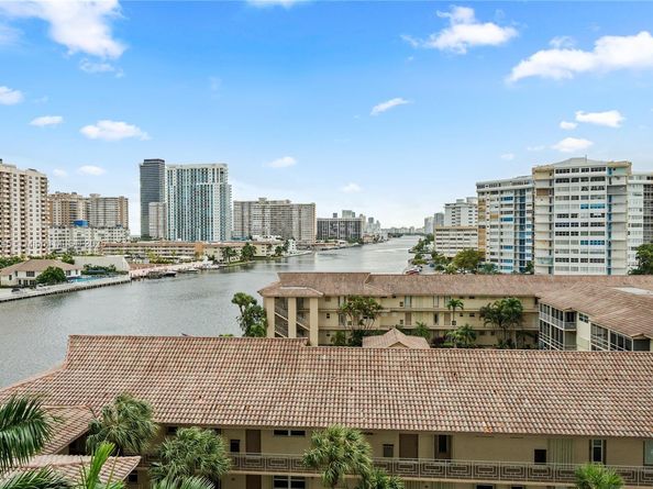 2602 E Hallandale Beach Blvd R703, Hallandale Beach FL 33009