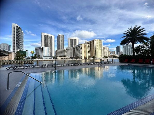 2602 E Hallandale Beach Blvd R703, Hallandale Beach FL 33009