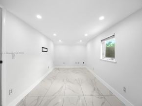 4313 SW 50th St, Dania Beach FL 33314