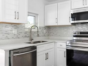 4313 SW 50th St, Dania Beach FL 33314