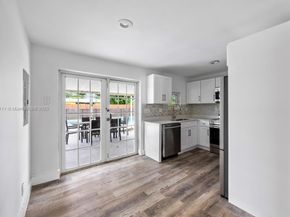 4313 SW 50th St, Dania Beach FL 33314