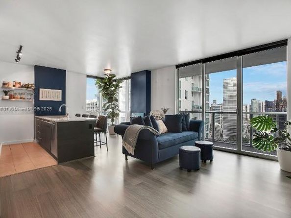 Undisclosed Address #A11899707, Miami FL 33131