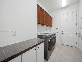 8055 NW 117th Way, Parkland FL 33076