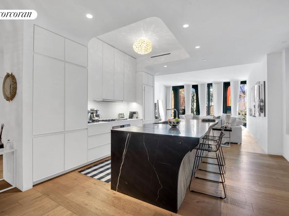 325 West Broadway 2A, New York NY 10013
