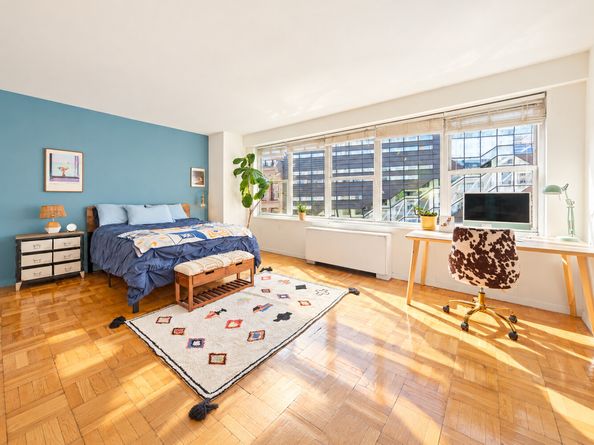 69 5th Avenue 6H, New York NY 10003