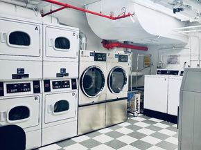 200 East 58th Street 11H, New York NY 10022