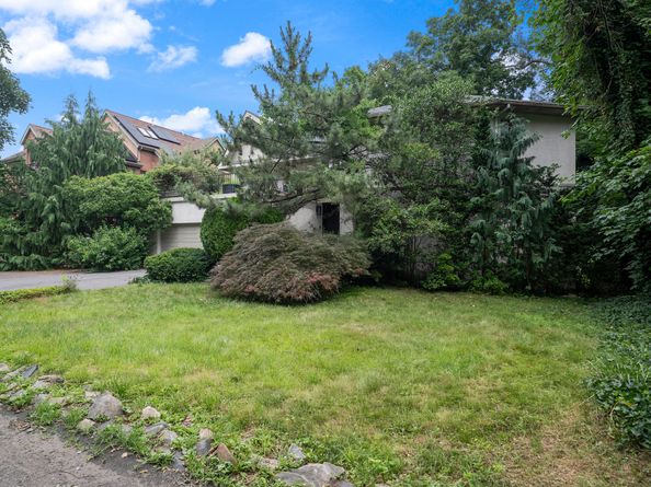 5250 Arlington Avenue, Bronx NY 10471