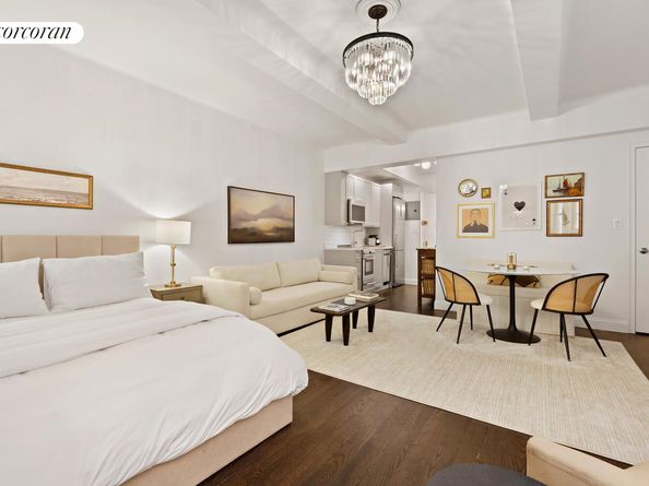 24 5th Avenue 722, New York NY 10011