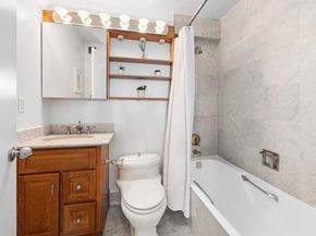 200 Rector Place 21M, New York NY 10280