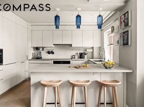165 East 72nd Street 19L, New York NY 10021