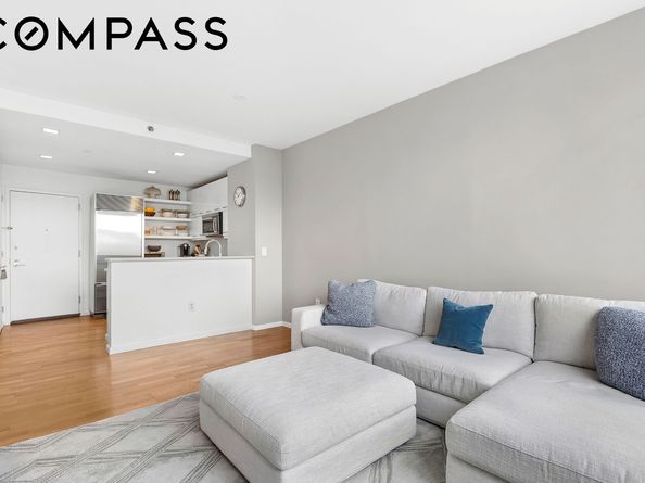 635 West 42nd Street 4B, New York NY 10036