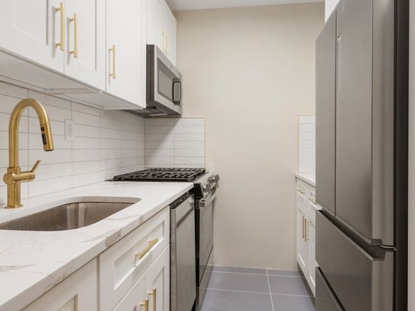 800 Grand Concourse 4BS, Bronx NY 10451
