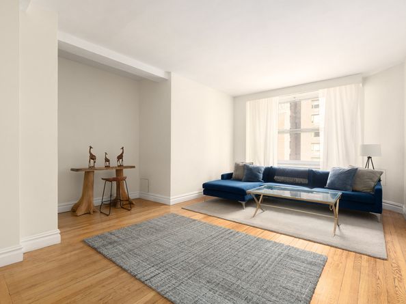 1040 Park Avenue 7H, New York NY 10028