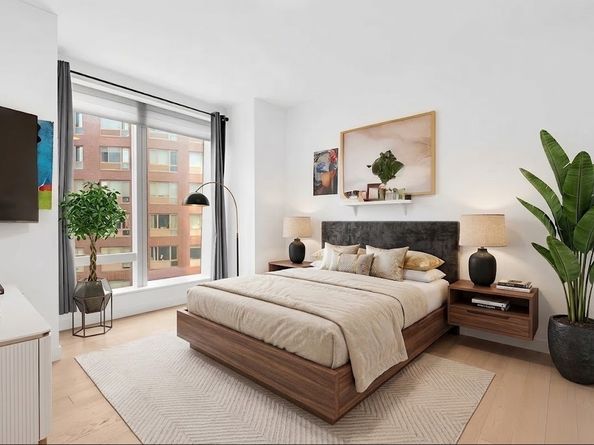 252 South Street 11F, New York NY 10002
