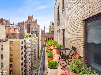 433 East 51st Street