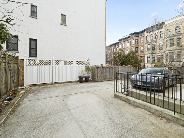 119 Prospect Park W 1, Brooklyn NY 11215