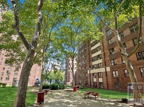 550 Grand Street J2F, New York NY 10002