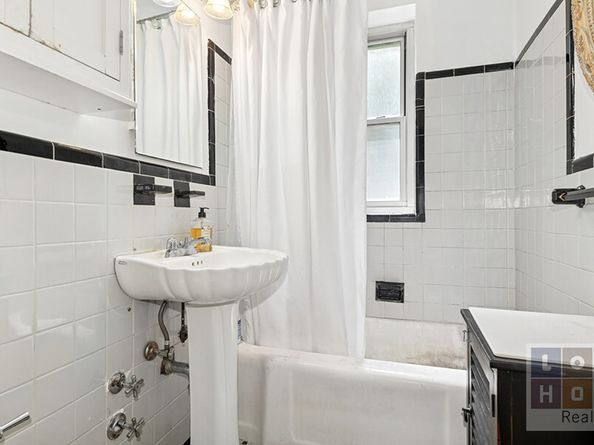550 Grand Street J2F, New York NY 10002