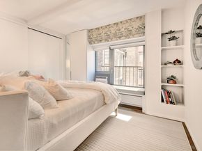 39 West 67th Street 1503, New York NY 10023